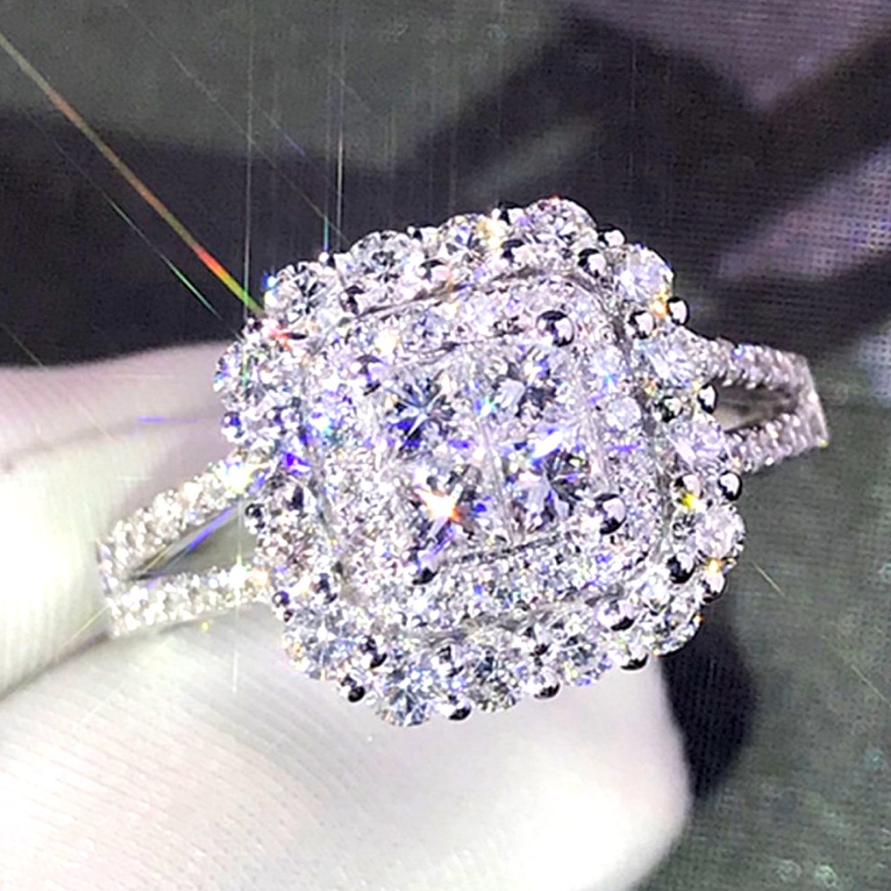 "Diamond Look" Cubic Zirconia Ring
